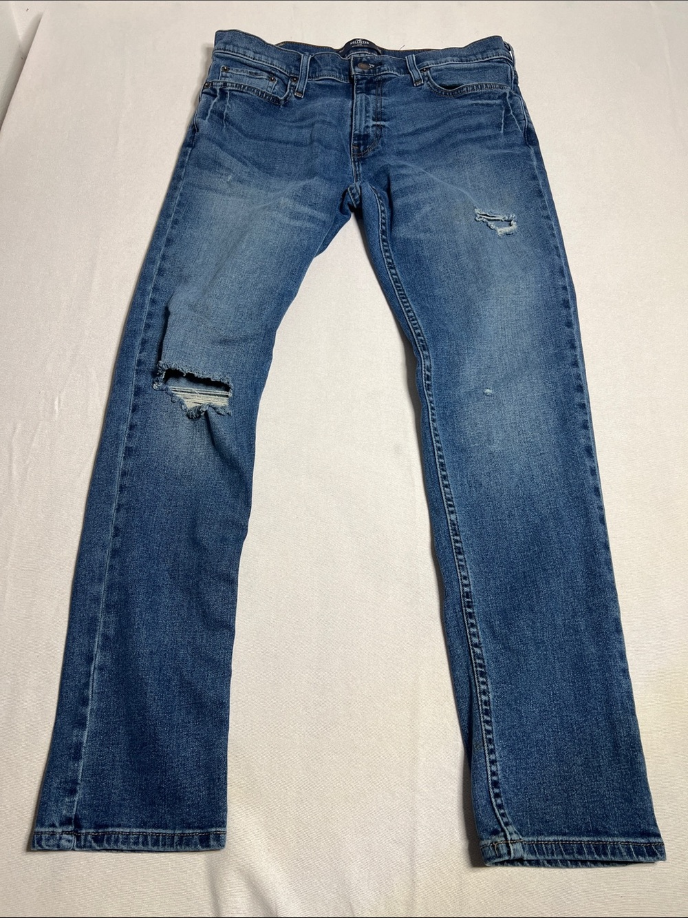 Hollister Men's Blue Slim Straight Jeans